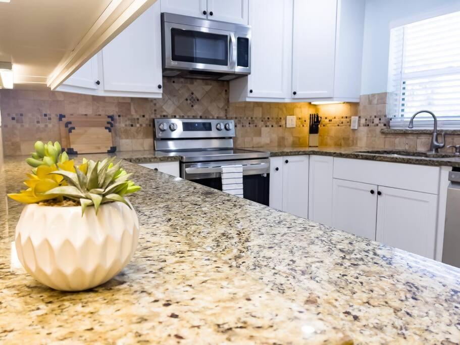 Skyline Breeze - Jensen Beach Family Getaway Luaran gambar